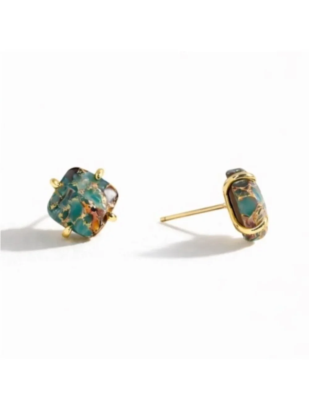 New! Blue Turquoise Gold Prong Post Earrings NWOT  (1024)